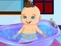 खेल Cute Baby Bathing
